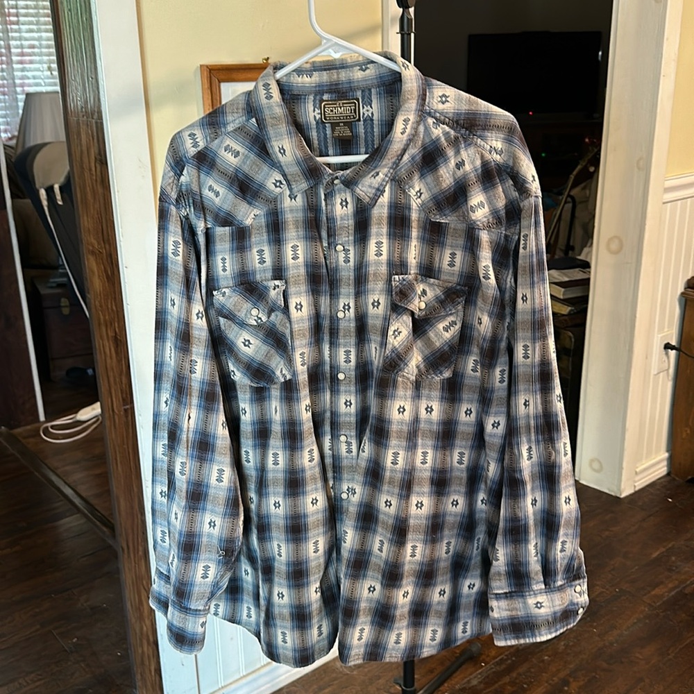 100% cotton western style pocketed long sleeve shirt
